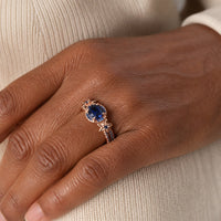 Vintage Round Sapphire Gold Ring