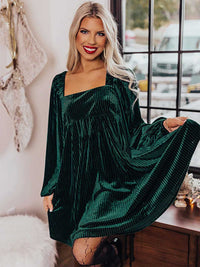1960s Square Neck Puff Sleeve Velvet Pocket Babydoll Dress