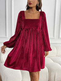 1960s Square Neck Puff Sleeve Velvet Pocket Babydoll Dress