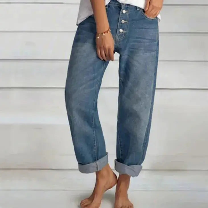 Annika | Women's Relaxed Fit Cuffed Hem Jeans