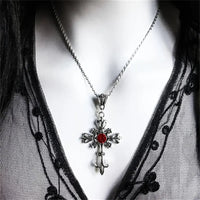 Veldrith Noirelle Necklace | White Gold