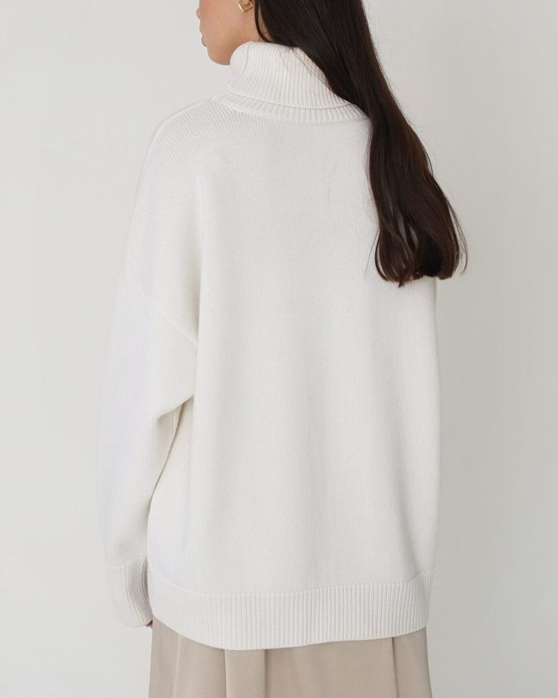 Regine | Women's Relaxed Turtleneck Knit Sweater