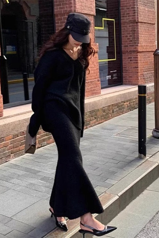 Margot V-Neck Knit & Mermaid Skirt Set
