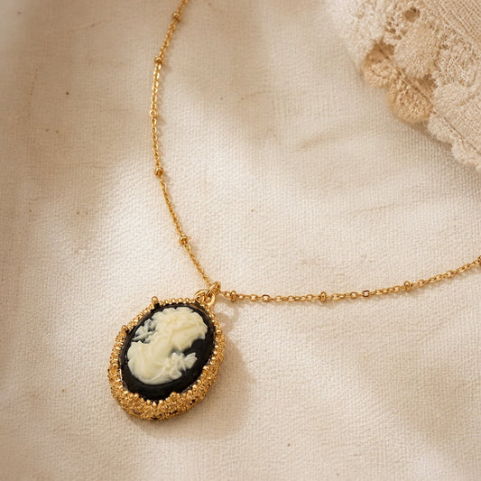 Antique Cameo Gold Necklace
