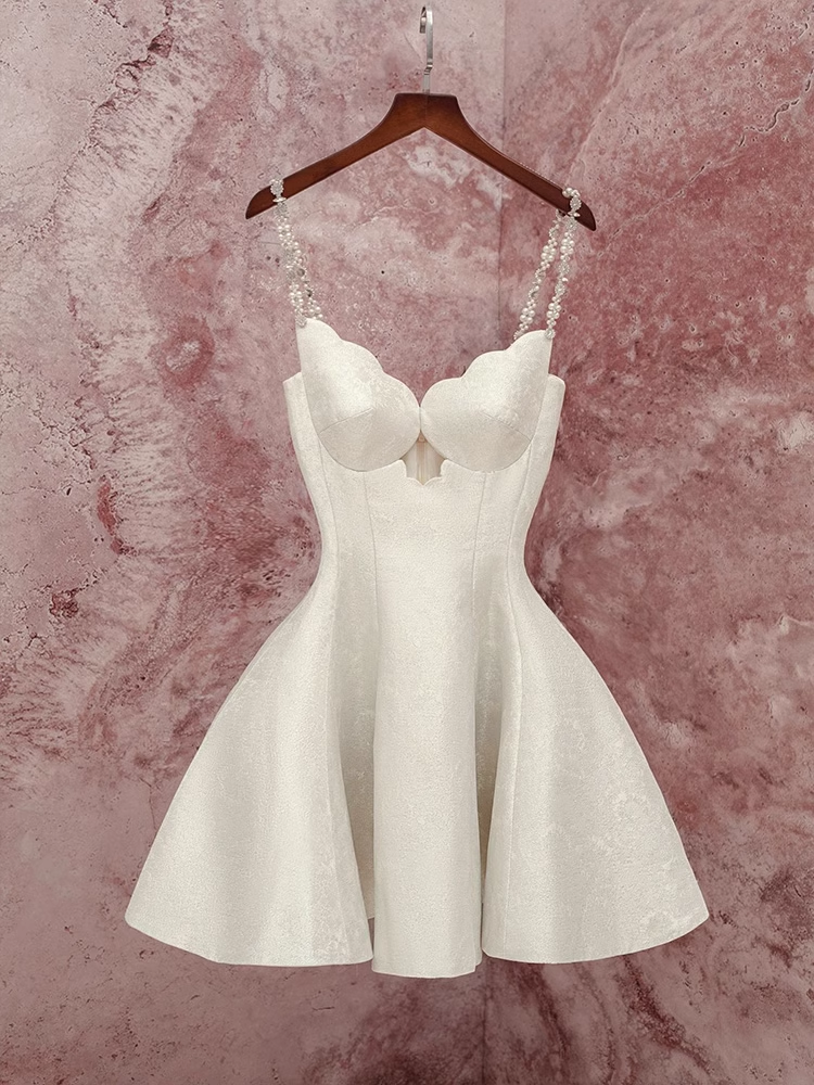 Elegant A Line Spaghetti Straps White Birthday Dress Satin Homecoming Dresses