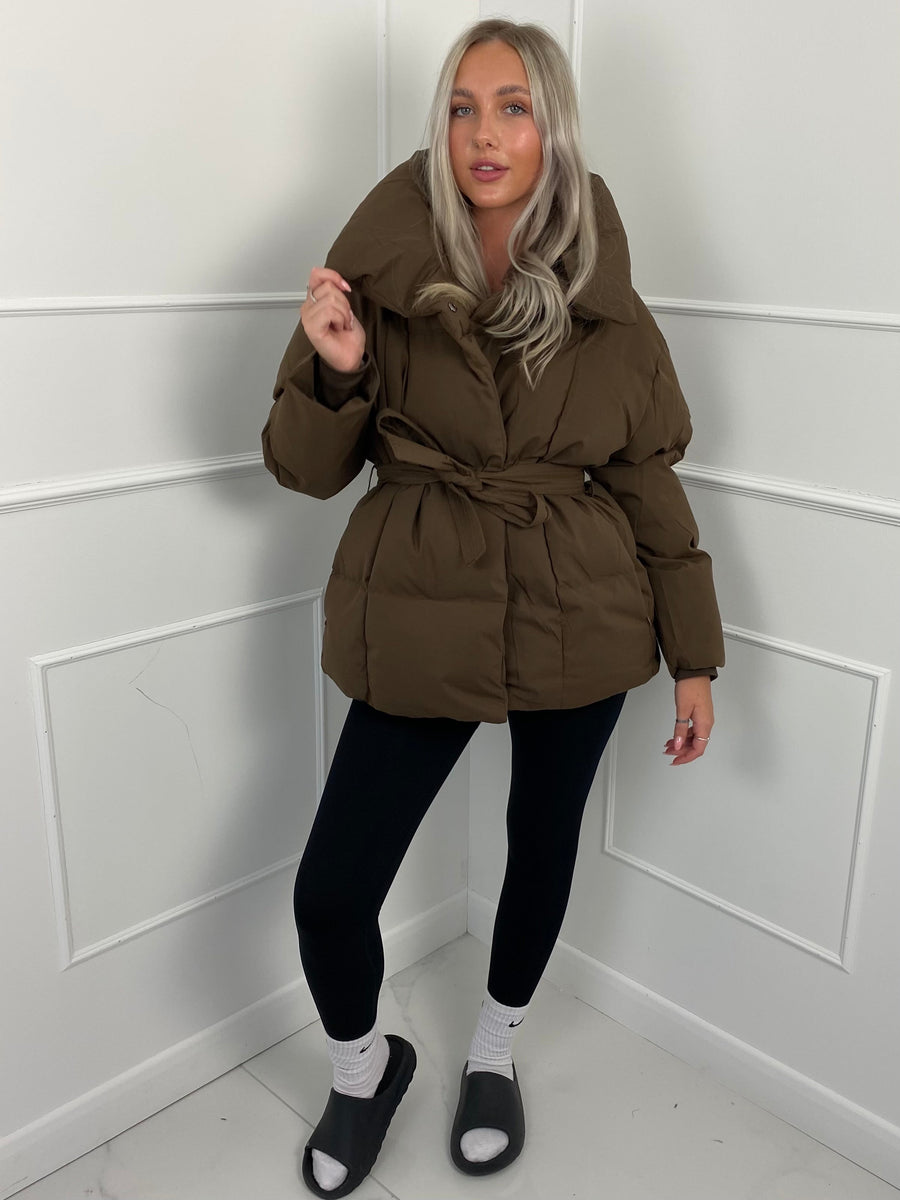 KARLY | SHORT BELTED PUFFER JACKET