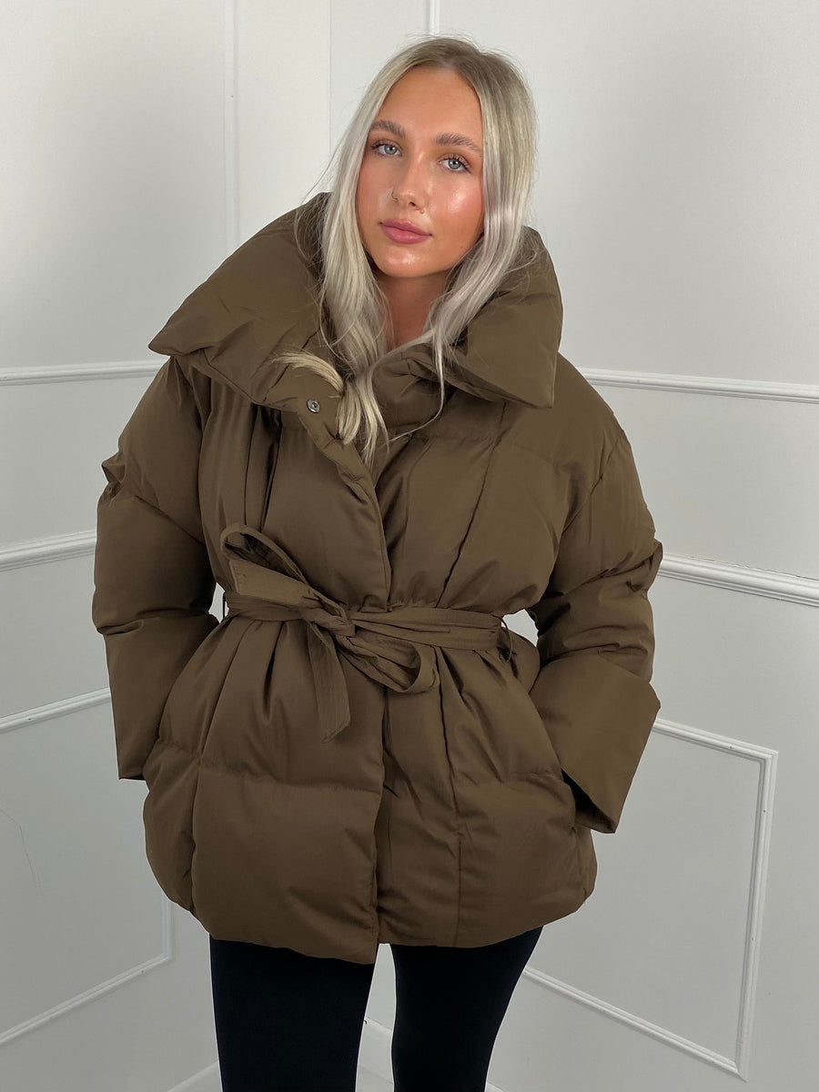 KARLY | SHORT BELTED PUFFER JACKET