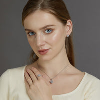 Amoria Earrings