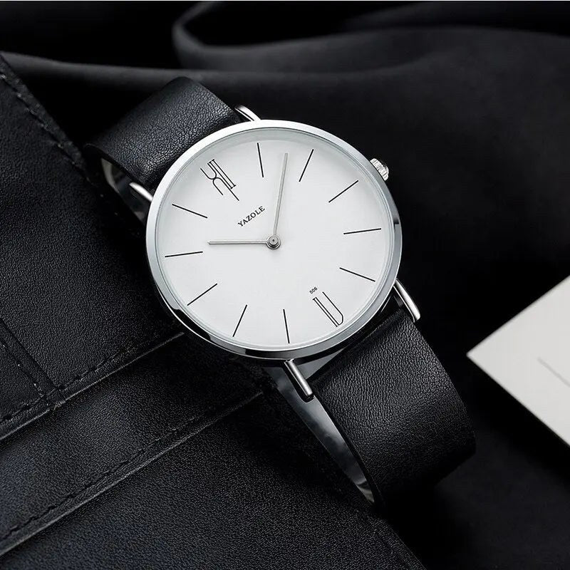 Adrian Watch in Schwarz/Weiß