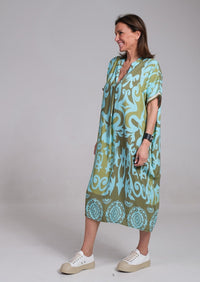 Ainsley™ Elegant Floral Dress in Pink