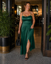 Alba Elegant Dress in Green