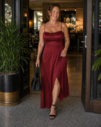 Alba Elegant Dress in Red