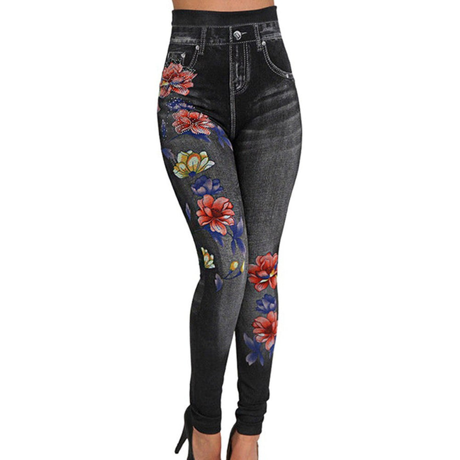 Amira Jeans with Fitted in Black