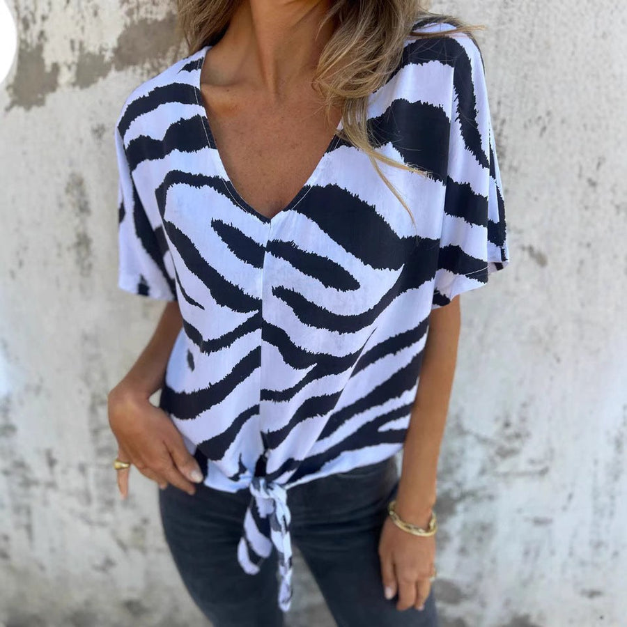 Anouk Casual Top with V-Neck and Short Sleeve
