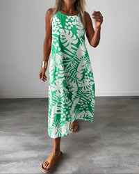 Audrey Elegant Sleeveless Dress in Green