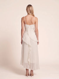 Aurelia White 4