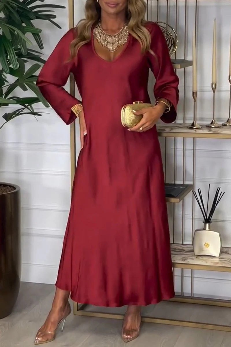 Aveline Elegant Maxi Dress with V-Neck in Dark Red