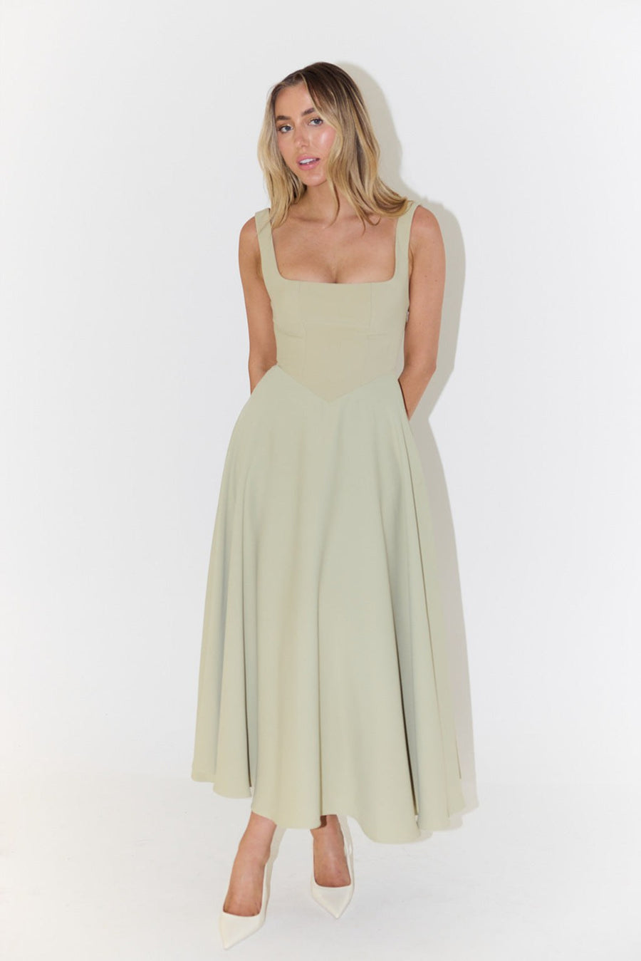 Adriana | Women's Flowing Maxi Dress in Light Green