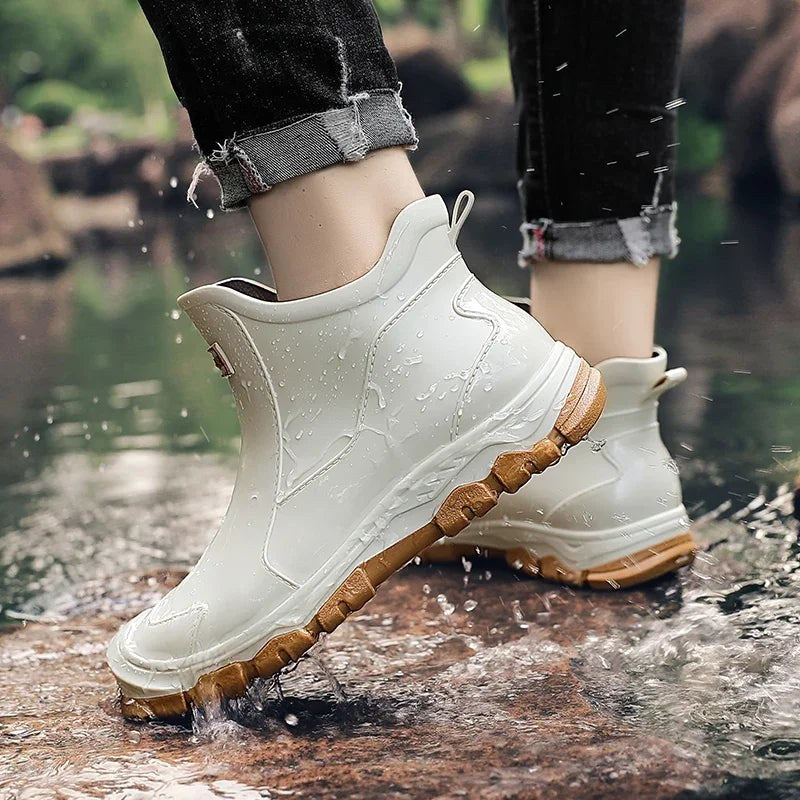 Alison | Women's Ankle Pull-On Lug Sole Closed Toe Boots