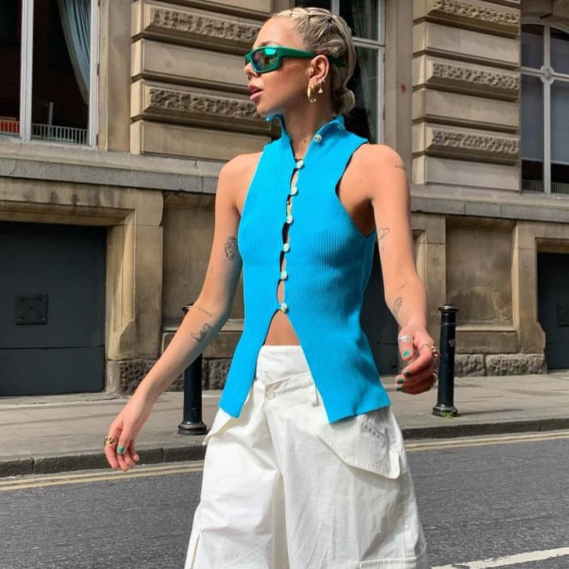 Alva | Women's Button-Front Sleeveless Knit Top