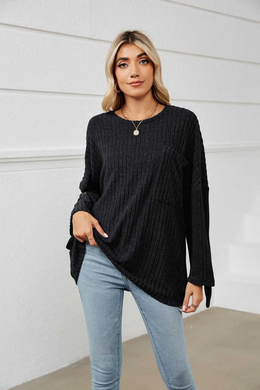 Auriol | Women's Knit Top in Black
