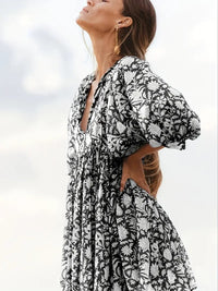 Avis | Women's Floral Casual Midi Dress in Black
