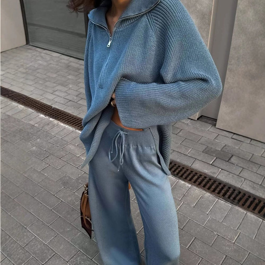 Avis | Women's Zip Sweater in Dark Blue