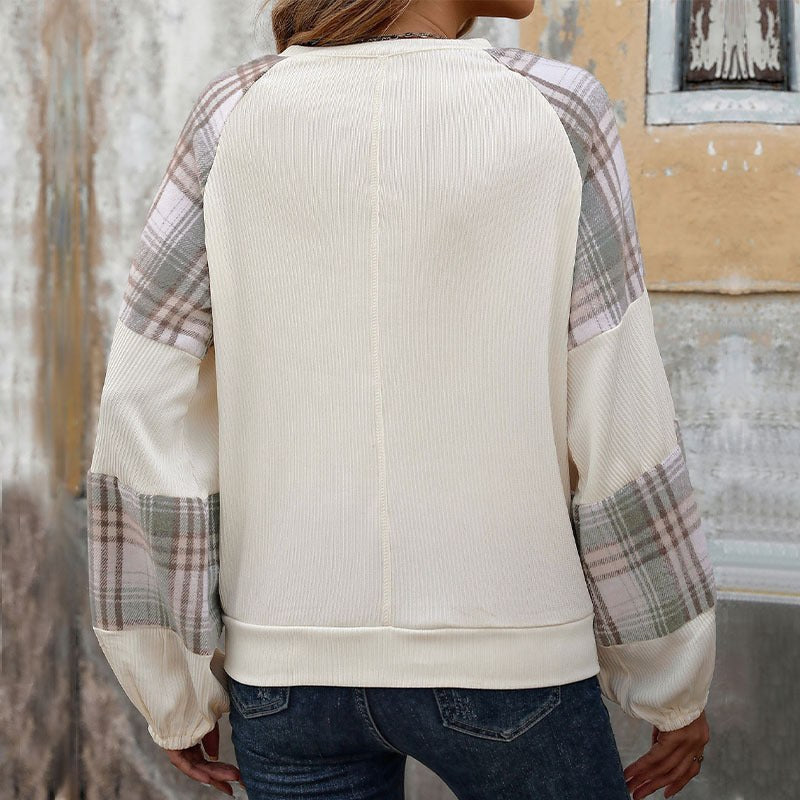 Barbro | Women's Fashionable Sweater in Apricot