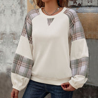 Barbro | Women's Fashionable Sweater in Apricot