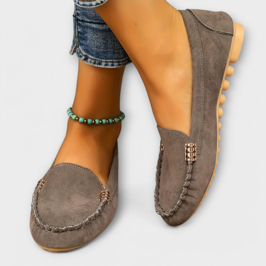 Caroline | Women's Stitched Front Detail Loafers