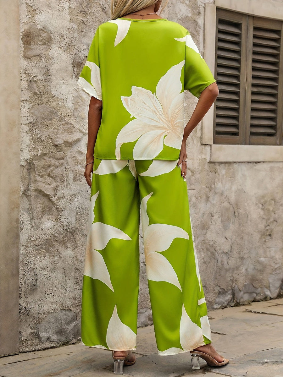 Concordia | Women's Flowing Floral Two-Piece Set