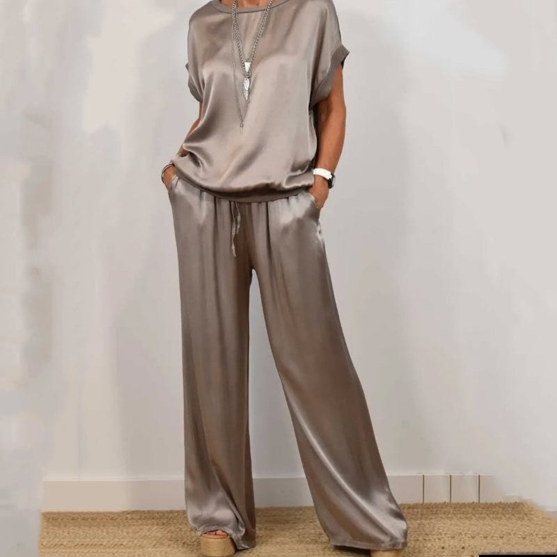 Concordia | Women's Loose Silhouette Top and Pants Two-Piece Set in Gray