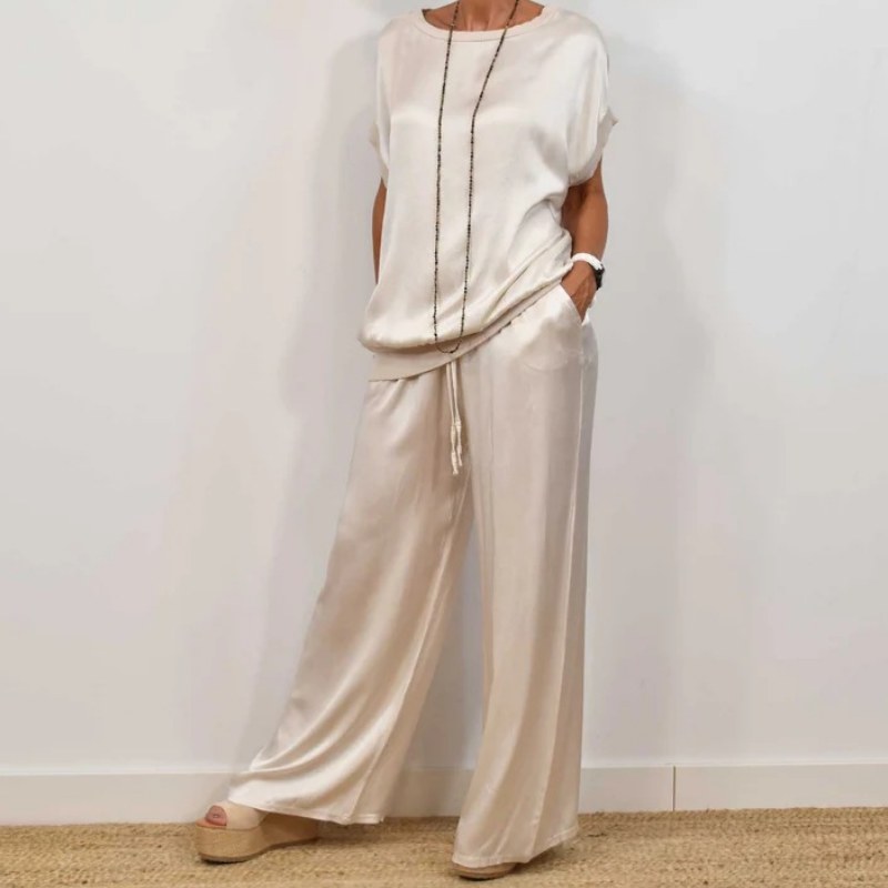 Concordia | Women's Loose Silhouette Top and Pants Two-Piece Set in White