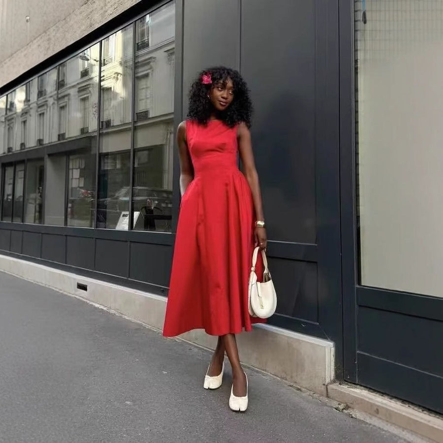 Coretta | Women's Crew Neck Flowing Elegant Maxi Dress