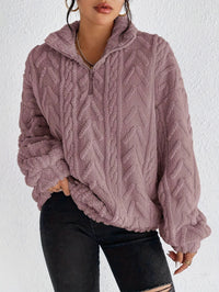 Dahlia | Women's Oversized Fleece Sweater in Light Purple
