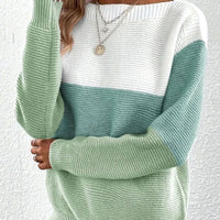 Dana | Women's Relaxed-Fit Color-Block Cashmere Turtleneck Sweater