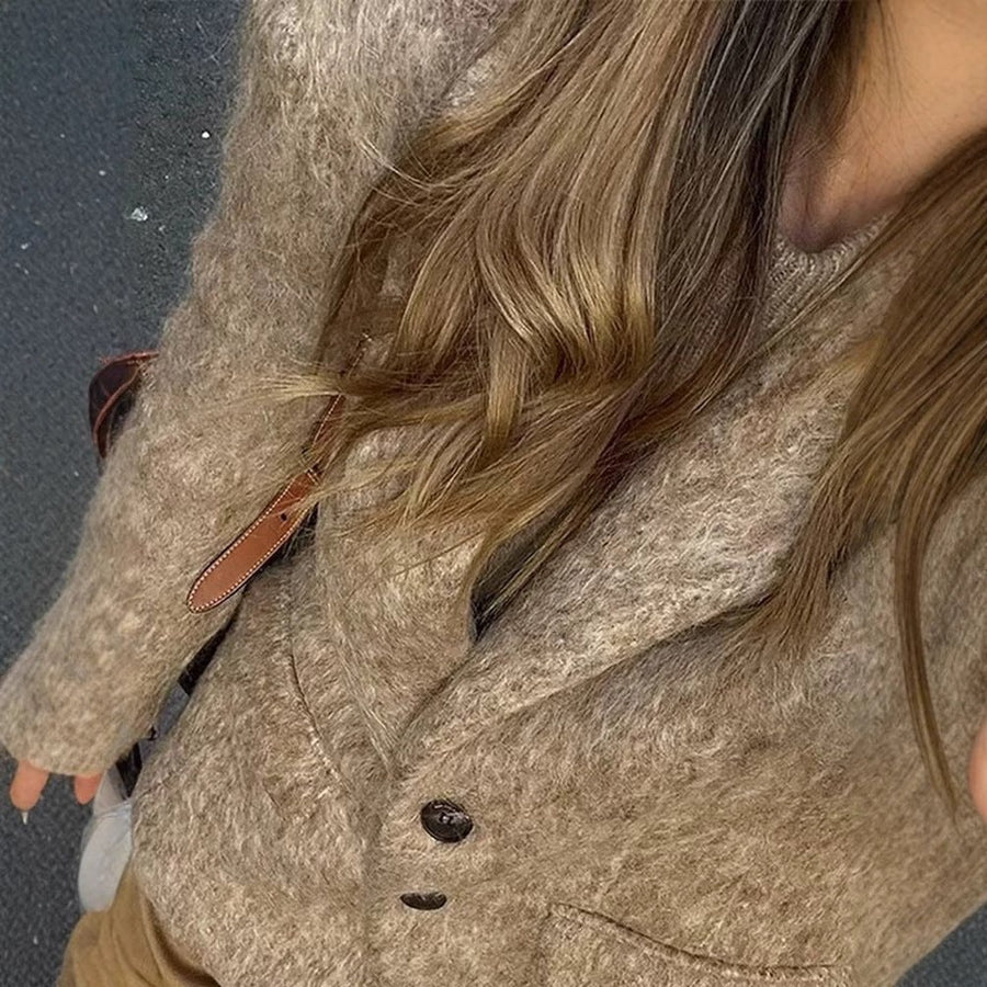 Dorothea | Women's Elegant Blazer in Khaki