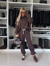 Eileen | Women's Sweatshirt in Brown
