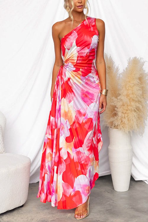 Eilonwy | Women's Pleated Floral Wedding Guest Maxi Dress in Red