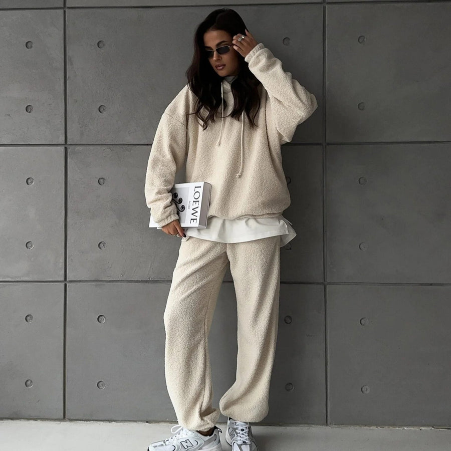 Fiona | Women's Fleece Two-Piece Set in Apricot