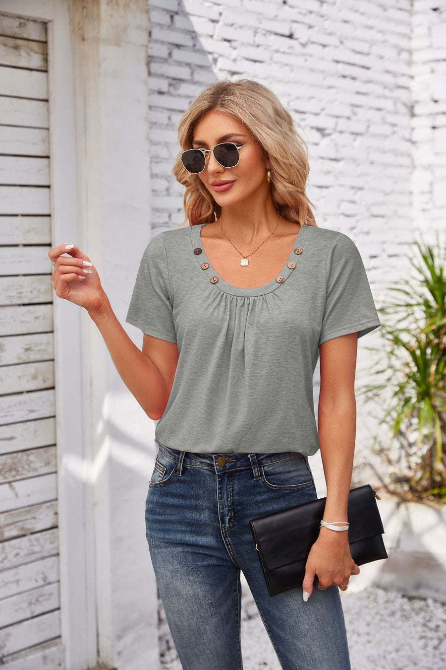 Freya | Women's T-Shirt in Gray