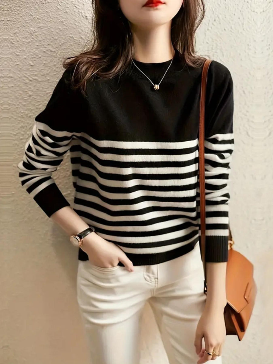 Grace | Women's Sweater in Black White