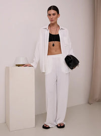 Guinivere | Women's Oversized Pockets Blouse in White
