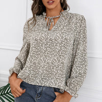 Jannike | Women's Floral Print Blouse in Green