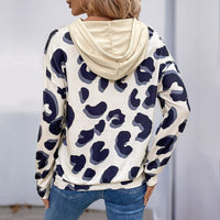 Klarissa | Women's Sweatshirt in Apricot