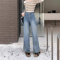 Leonora | Women's Tailored Modern Jeans in Blue