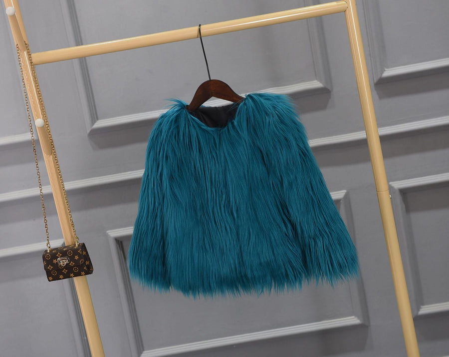 Millicente | Women's Voluminous Faux Fur Jacket in Blue