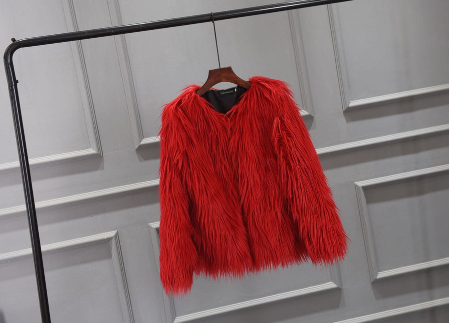 Millicente | Women's Voluminous Faux Fur Jacket in Red