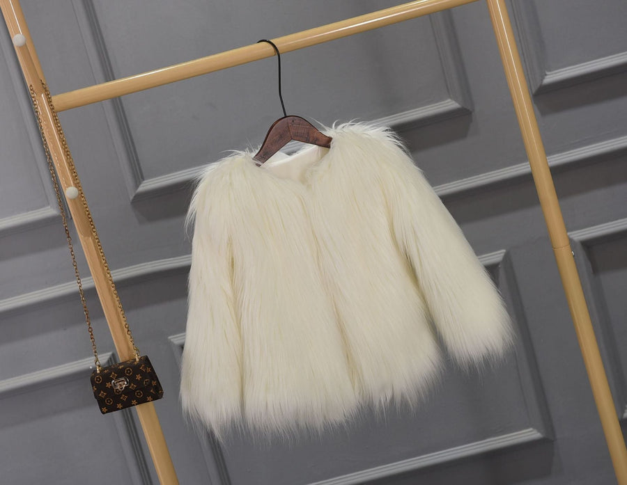 Millicente | Women's Voluminous Faux Fur Jacket in White