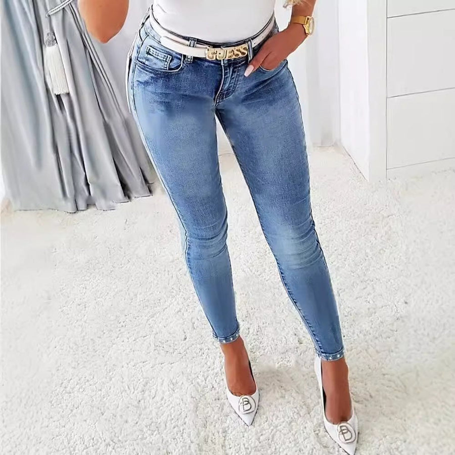 Miranda | Women's Jeans in Light Blue